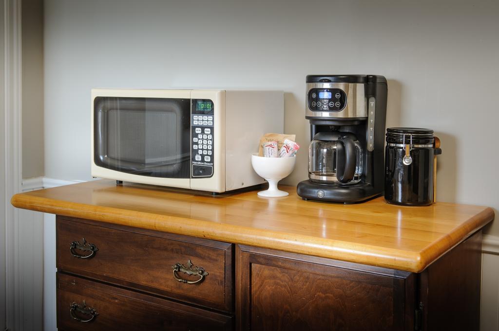 Moncton Suites - Apartments Across Georges Dumont 외부 사진