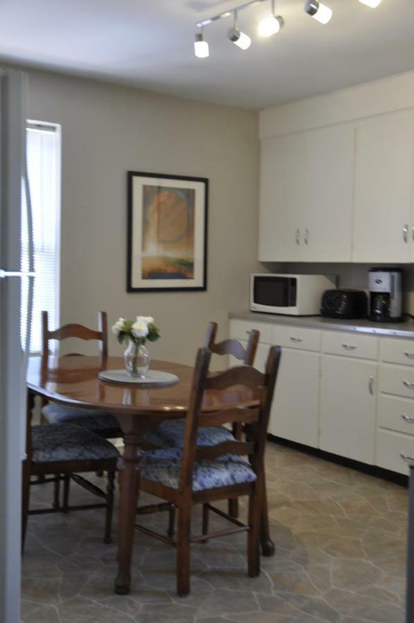Moncton Suites - Apartments Across Georges Dumont 외부 사진
